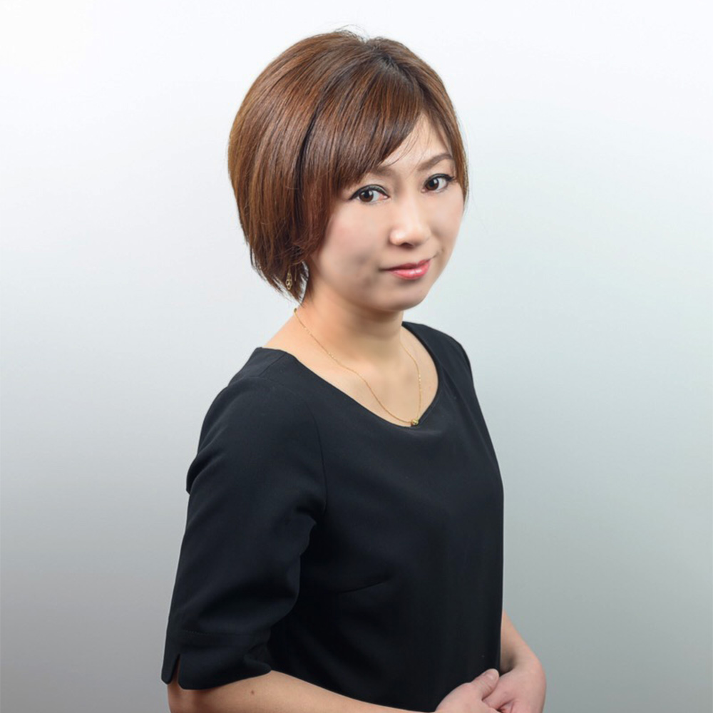 中野 まりえ